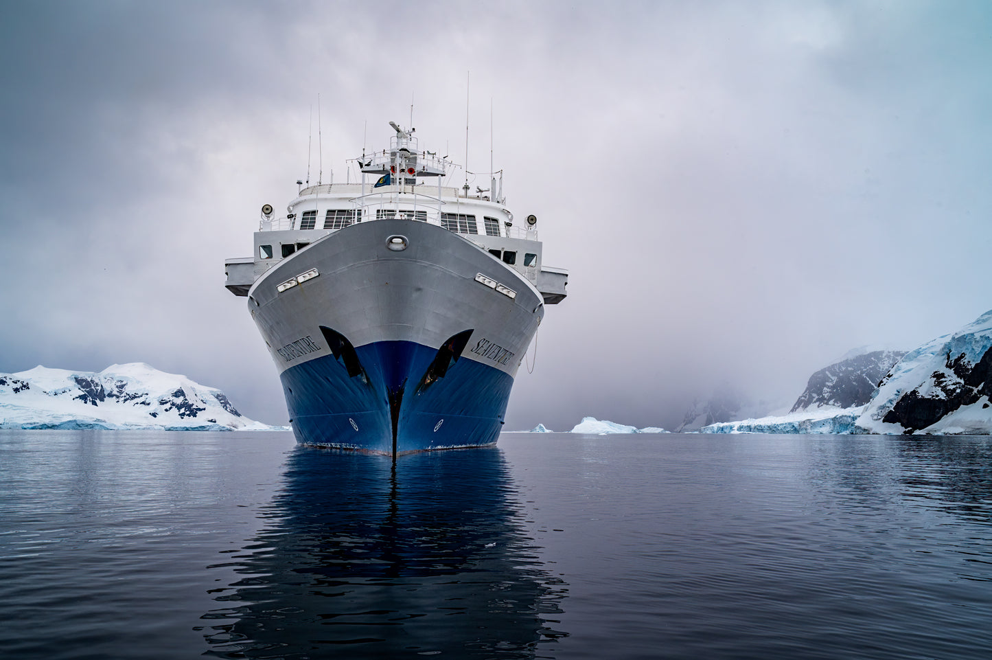 Antarctic Cruiser fototapet